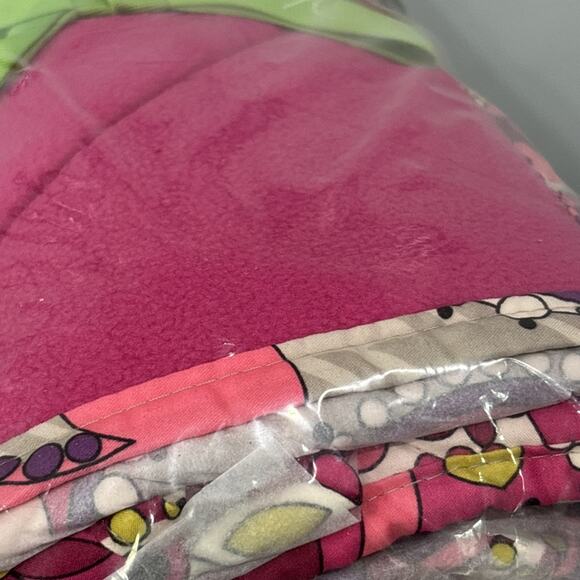 Vera Bradley Paisley Meets Plaid Stadium Blanket 58”x50” NEW - Picture 6 of 7